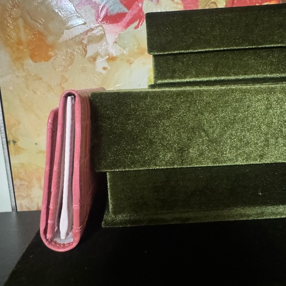 RADLEY LONDON Pink Croc-Embossed Wallet - Picture 4 of 13